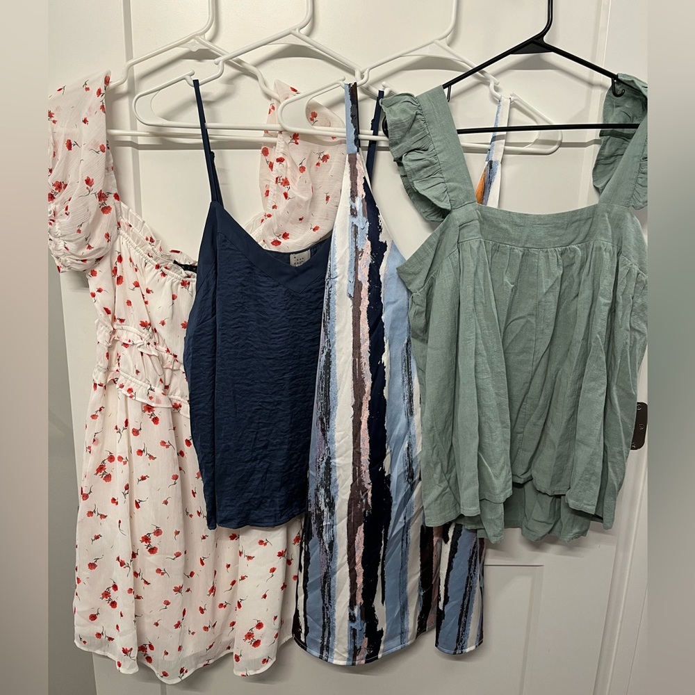 Womens clothes lot size large